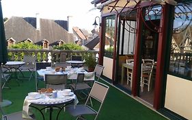 Logis Hotel La Tourelle Du Beffroi